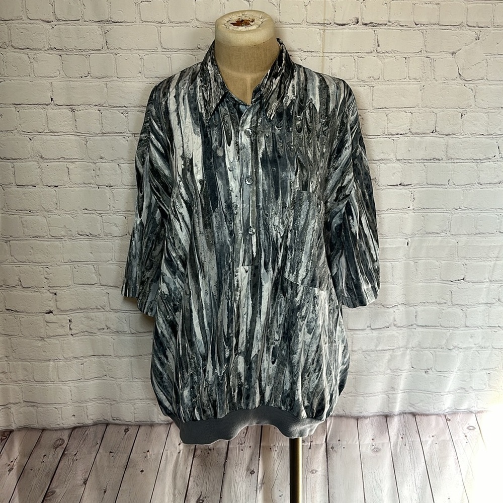 Alan Stuart Art Deco polo shirt size XL light blue stripe pattern